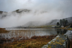 thefierybiscuit:  Mist over Llyn Cwmorthin