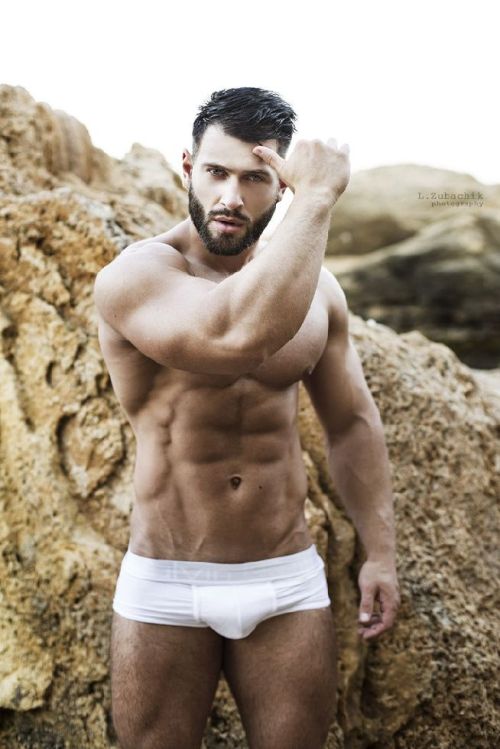 nickologist:  Artur Ripenko by Lyalya Zubachik