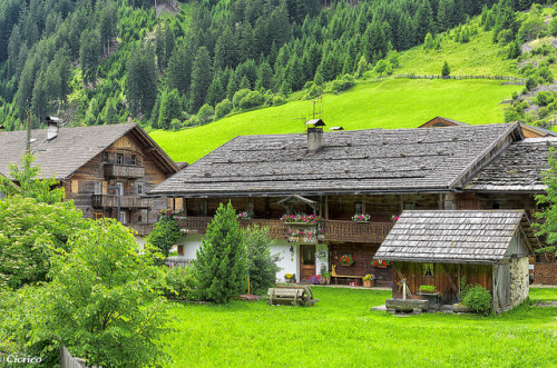 Valle di Casies - Scorcio caratteristico (Glimpse characteristic) by cicrico on Flickr.