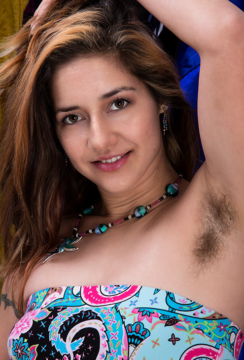 Porn photo lovemywomenhairy:  She couldn’t decide