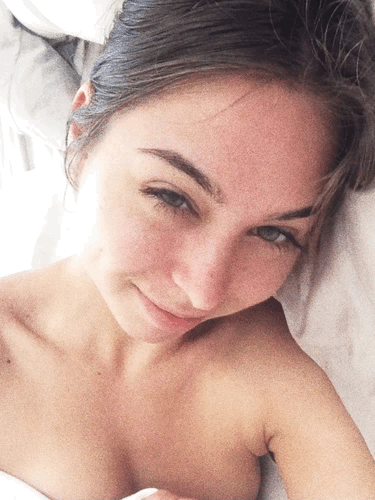 3amatquarks:  riley reid is adorbs.
