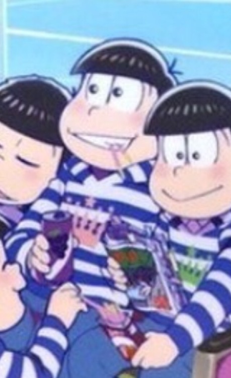 kirakirasprinkles:Osomatsu “always stuffing his face” Matsuno ♡