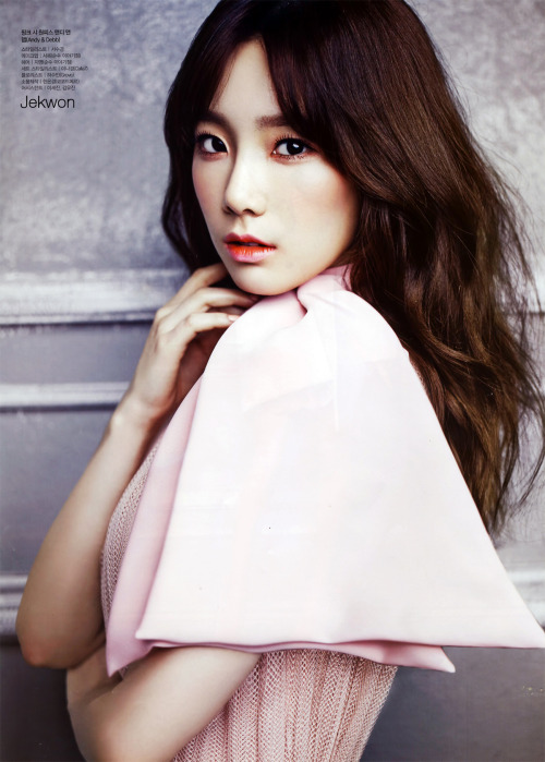 Taeyeon (SNSD) - CéCi Magazine Pics