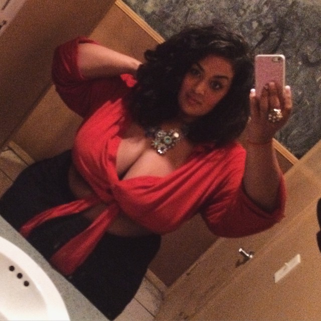 xoxoxomona69:  💋