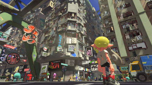 Here we see Splatsville, the newly discovered “city of chaos.” It has a dated feel yet seems densely