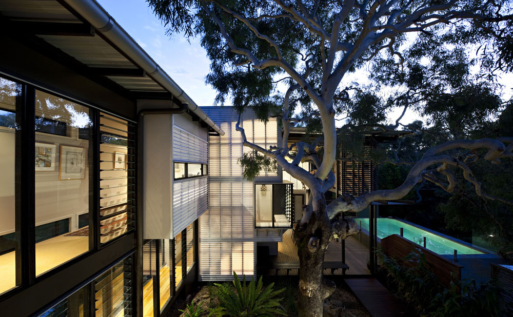 interiordsgn:  Marcus Beach House by Bark Design Architects. “The basic plan of