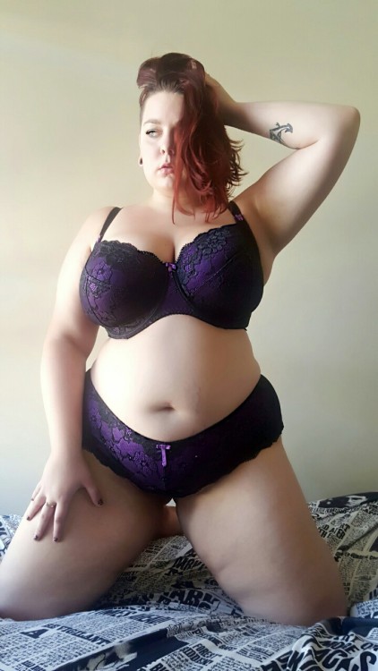 XXX Curvy Girl photo