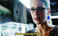 fatedxdestiny:         Oliver IS Arrow secret revealed.   