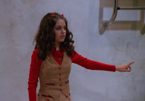 jackieburkhartoutfits: Jackie’s Outfits - S1E6