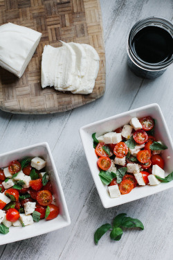 artofcheese:  Caprese Salad.  Photo by: