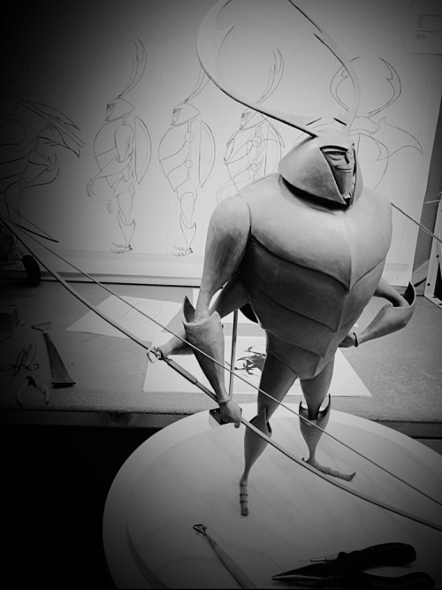 Work in progress of Kent Melton’s Beetle maquette. My character turn in the background.Beetle 