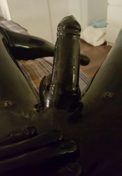 woody-76:  Rubber Cock 