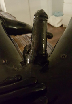 woody-76:  Rubber Cock