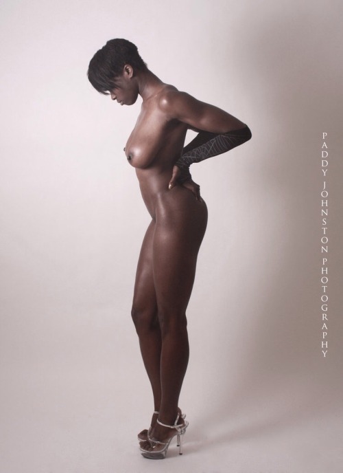 naked-black-girl:  model in high heels http://ift.tt/17qszy3