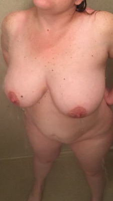 hotwife74-me:  Early post for titty Tuesday!