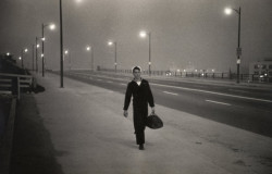 darksilenceinsuburbia:  Garry Winogrand 1. New York, 1950 2. Coney Island, New York, 1952 3. Metropolita Opera, New York City, c. 1951 4. Los Angeles, 1980-1983 5. Los Angeles, 1980-1983 6. New York, 1961 7.  New York, 1960 The Garry Winogrand Archive,