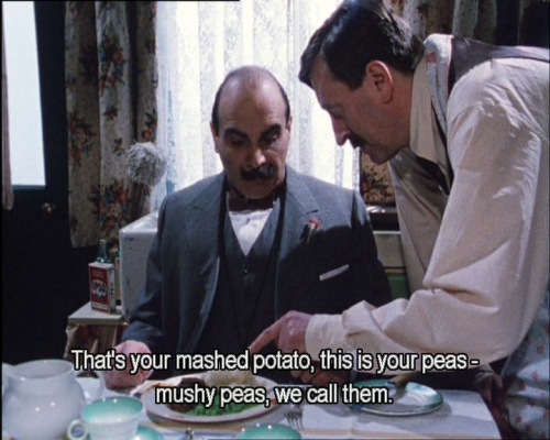 maisouipoirot:JAPP: Well, let you taste some proper English cooking. That’s your mashed potato, this