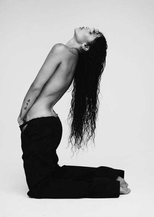 dailyfilmactors: Zoe Kravitz Photographed adult photos