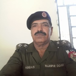 pakhotolderman:  My lovly police top friend  Abbas khan