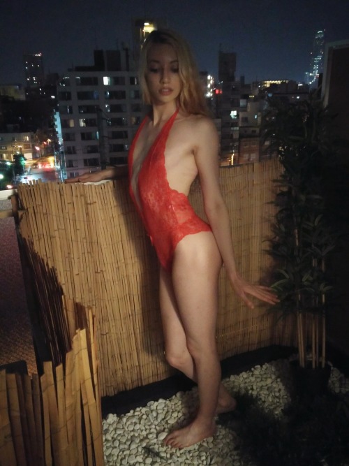 Sex sashadesade:Quiet night in pictures