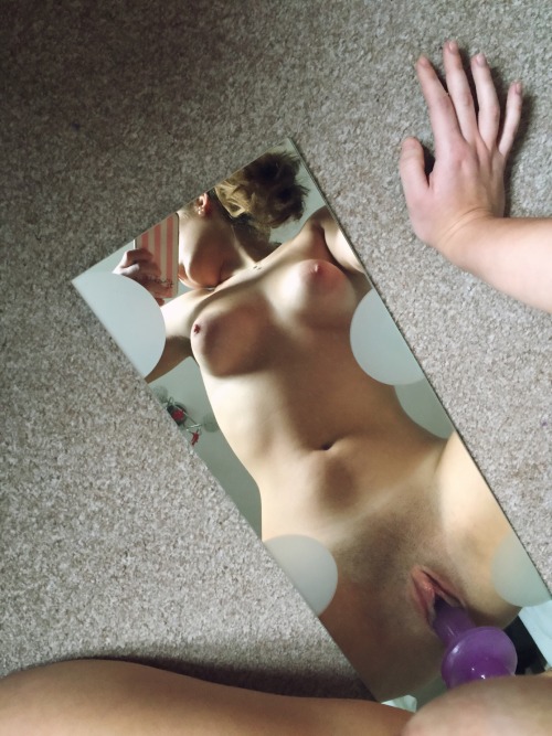 jeannytxxx: The mirror appears to be very popular.