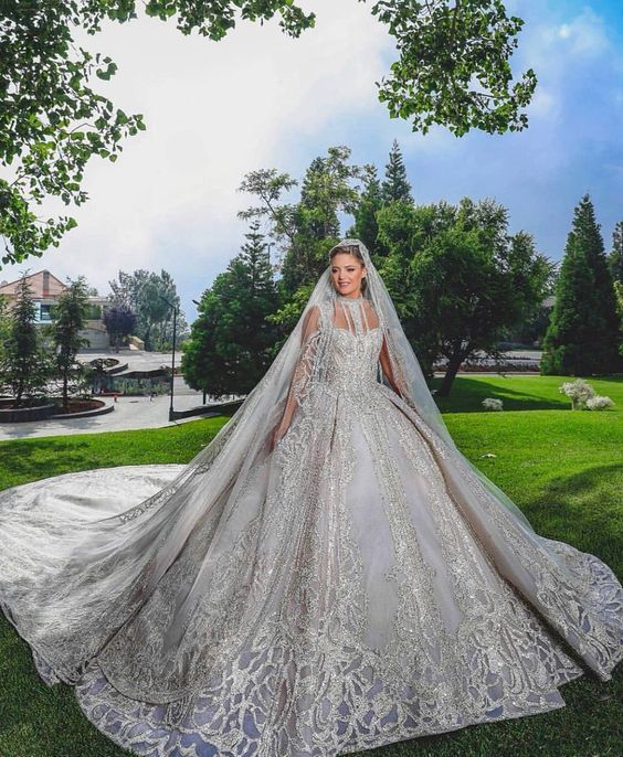 Lebanese fashion designer Elie Saab designed two... | Wedding Inspirasi ...