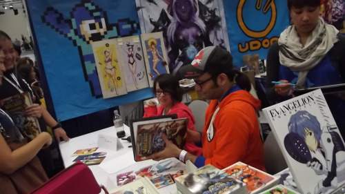 Signing World warcraft  Tribute artbook at Udon booth SDCC 2013 !!!