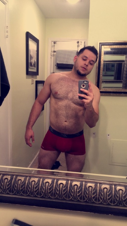 urawizzardharry:Leg day and a belly full of tuna lol