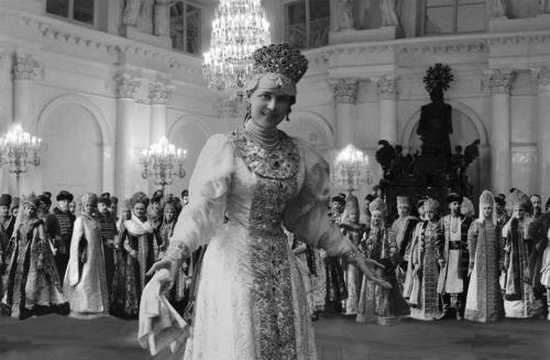 felix-youssoupoff-blog: Zinaida Youssoupoff, mother of Felix On the historical ball of 1903 in Winte