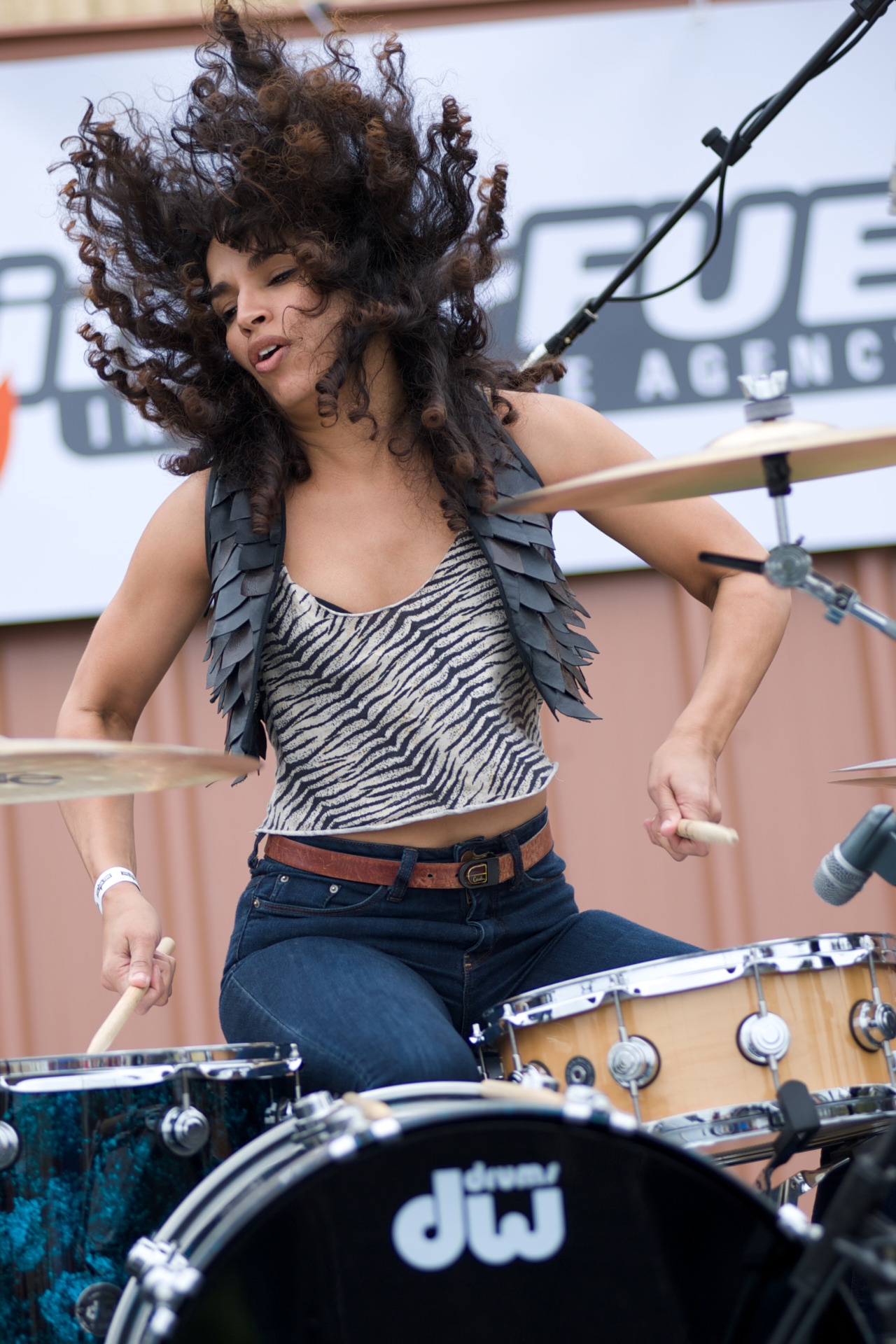 rocknrollgirls:  Maria “Poni” Silver (The Ettes)(photo by Guillermo Prieto/irockphotos)
