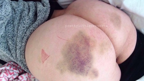prettylittleperverts:More please 👊✨