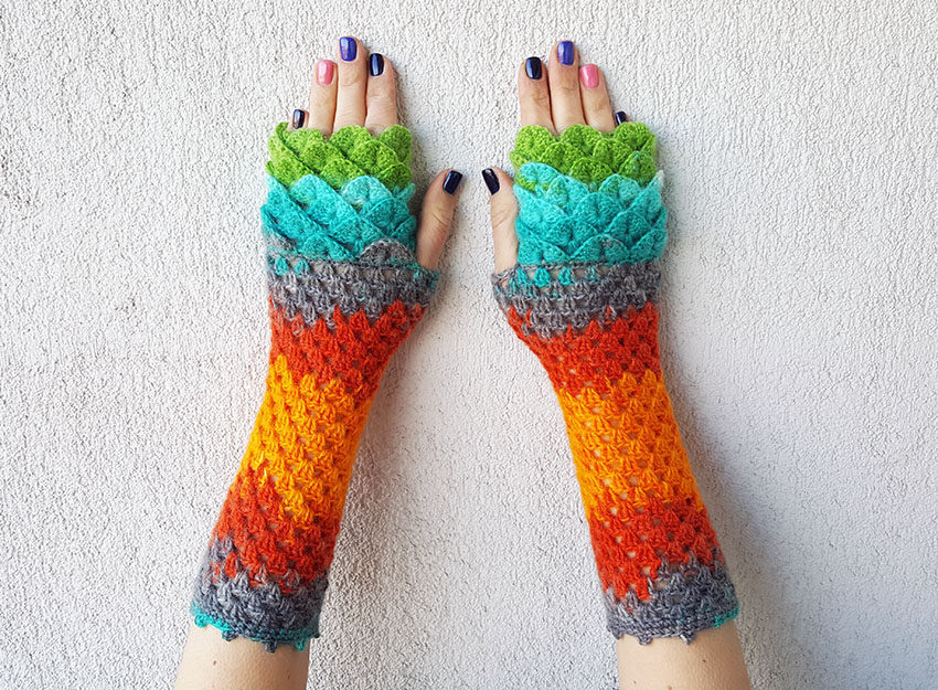 monkbeauregard: kitrona:  culturenlifestyle:  New Rainbow Colored Fingerless Gloves