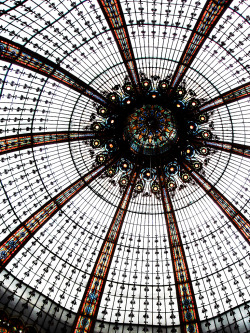 thestandrewknot: Galeries Lafayette, Paris