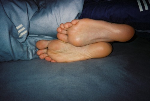 feet boys