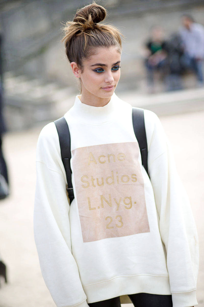runwayandbeauty:  Taylor Hill outside Elie Saab Spring 2015, Paris.