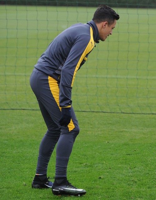 hotfamousmen:  Alexis Sanchez