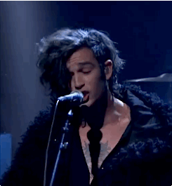 the1975-uk-to-usa:  healydanes:  &ldquo;They’re just girls”  chillz. 