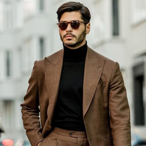 thebespokedudeseyewear: Great shot of @gabrielhcohen wearing our Lapel amber tortoise frame with tob