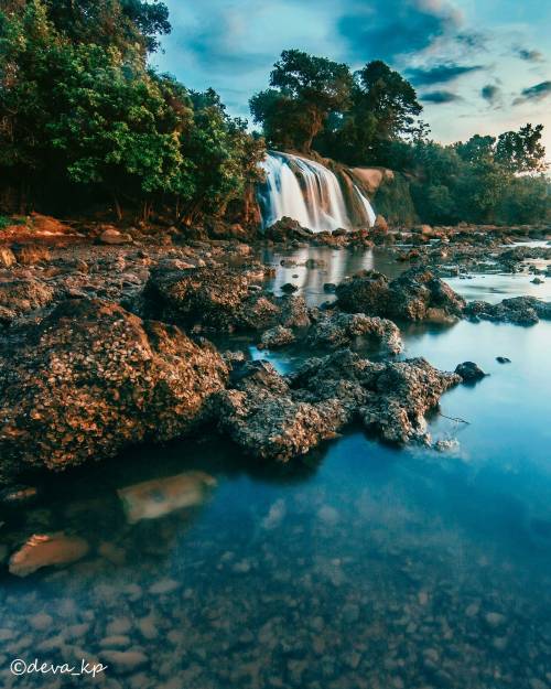 travelgurus: Air Terjun ToroanWaterfall in Indonesia, shot by deva kusuma prakarsa Follow @travelgu