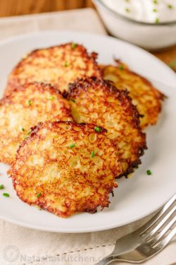 foodffs:  Stuffed Potato Pancakes - Draniki (VIDEO)Follow for recipesGet your FoodFfs stuff here