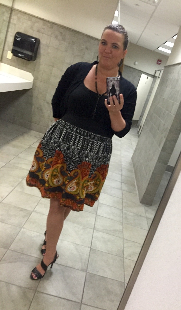 kellygreenxxxsexy:  Me today 💖 date tonight so had to look cute 😜 and be a