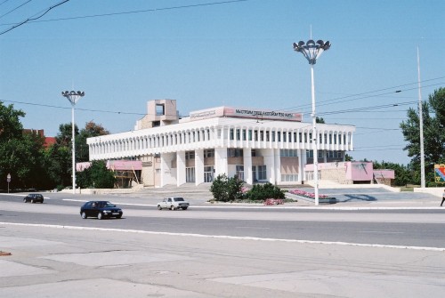 diogofalmeida: ‘We build the city where you will live.’  Tiraspol, Transnistria. Summer of 2012.