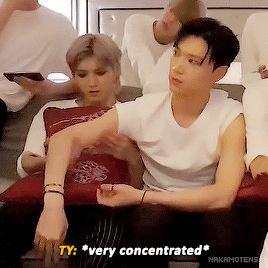 One Full Minute Of Taeyong Feeling Up Tens Arm
