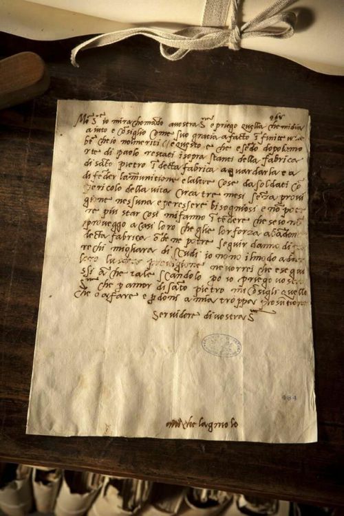 michelangelogallery: A letter from the Vatican Archives in the hand of Michelangelo featuring a time