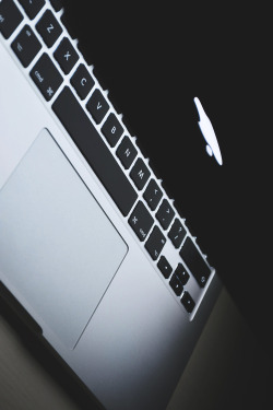 envyavenue:  Macbook Pro | Instagram