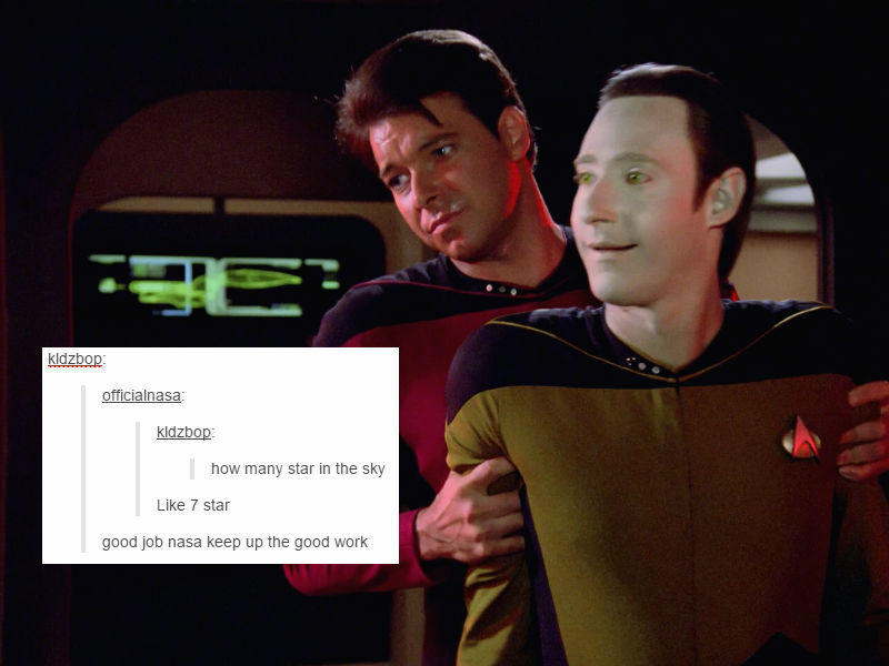 mysterytwinsclassic:  *patrick from spongebob voice* LOOK AT IT tng edition, as promised