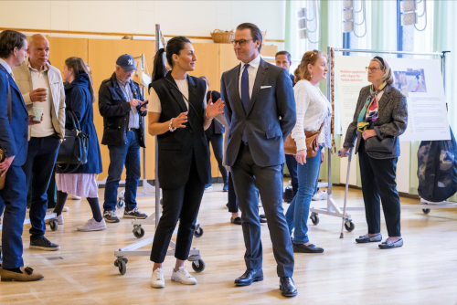 16th May 2022 // On behalf of the Crown Princess Couple’s Foundation, Prince Daniel visited an exhib