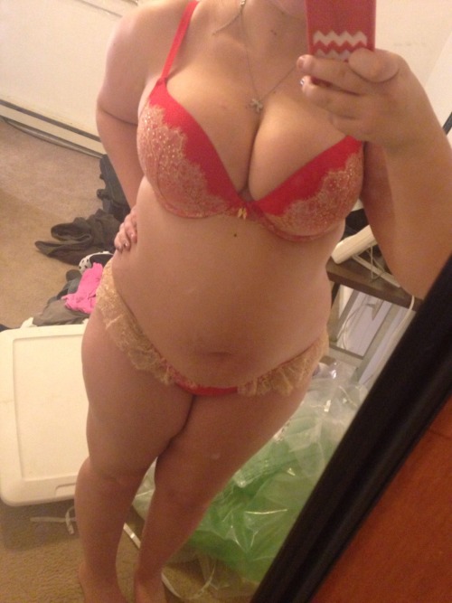 princesskinkyslut:  New set. I think it’s my fav ! 😍😍  What do you think ?