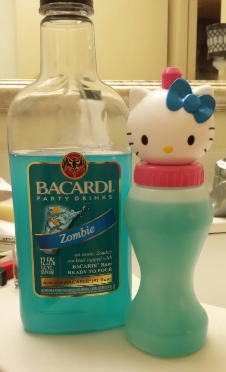 littoaly:  missphoenix-mysecretlife:  My new favorite way to drink. :3  same 