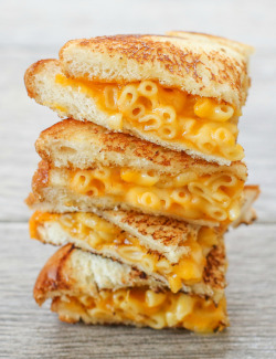 afattygirl:  foodffs:  GRILLED MACARONI AND